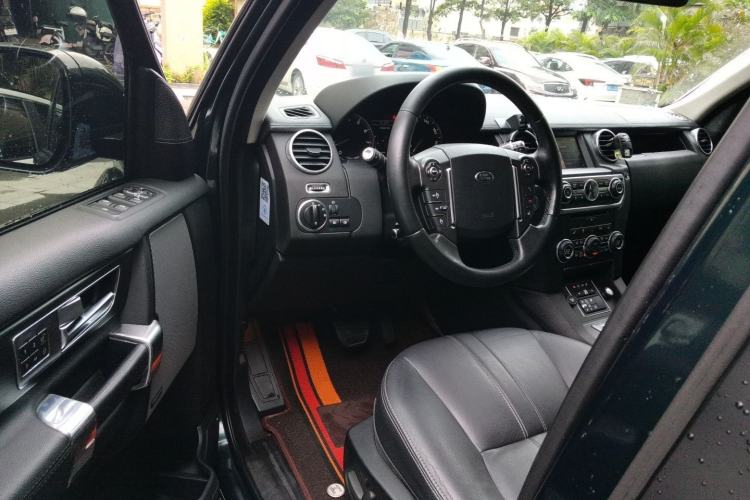 Used Land Rover Discovery 2015 3.0 SC V6 HSE Luxury Driver Seat