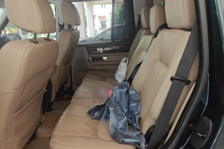 Used Land Rover Discovery 2015 3.0 SC V6 SE Left Rear Seat