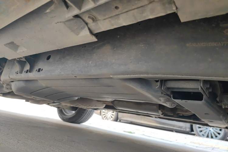 Used Land Rover Discovery 2015 3.0 SC V6 HSE Chassis Front Right