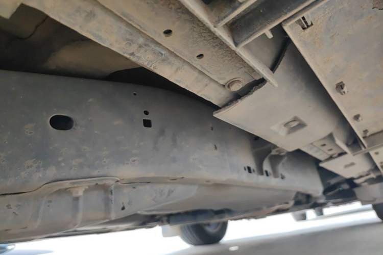Used Land Rover Discovery 2015 3.0 SC V6 HSE Chassis Rear Right