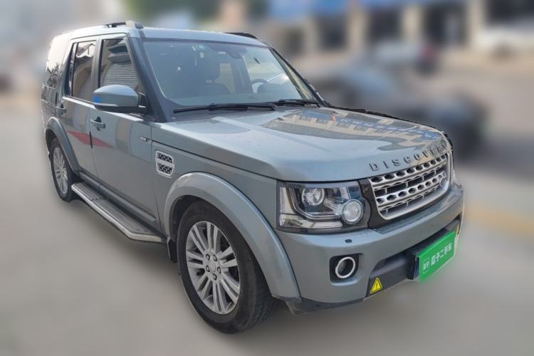 Used Land Rover Discovery 2015 3.0 SC V6 HSE Front Right 45 Deg