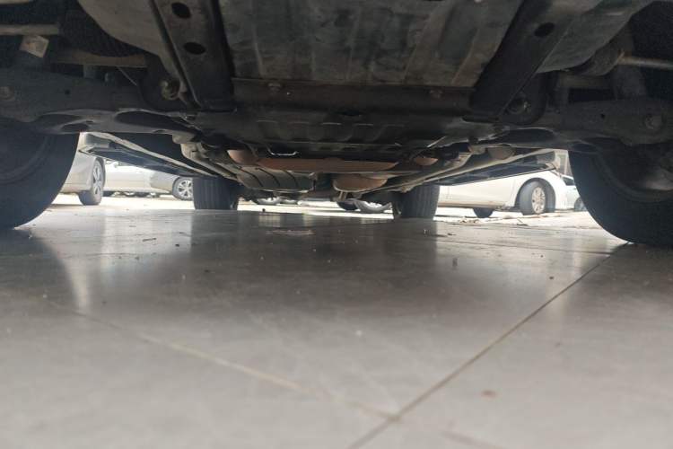 Used Land Rover Discovery 2015 3.0 SC V6 SE Chassis Front