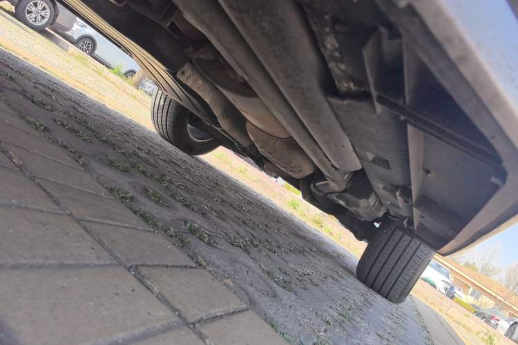 Used Land Rover Discovery  Chassis Front Left