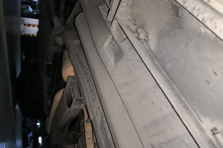 Used Land Rover Discovery 2015 3.0 SC V6 SE Chassis Front Left