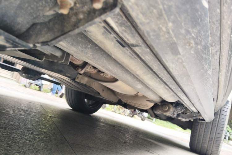 Used Land Rover Discovery 2015 3.0 SC V6 SE Chassis Front Left