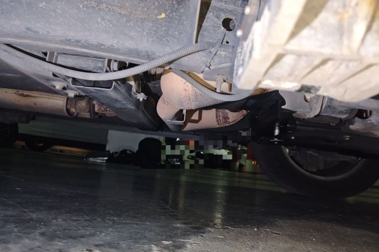Used Land Rover Discovery 2015 3.0 SC V6 SE Chassis Front Right