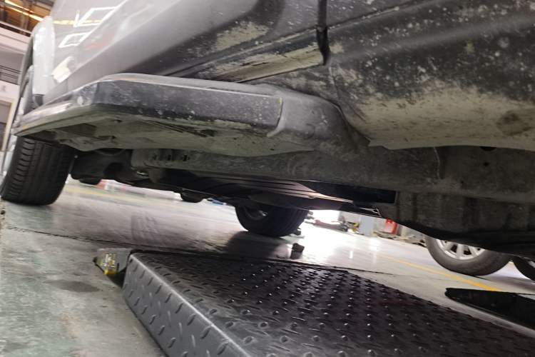 Used Land Rover Discovery 2015 3.0 SDV6 HSE Diesel Version Chassis Front Right