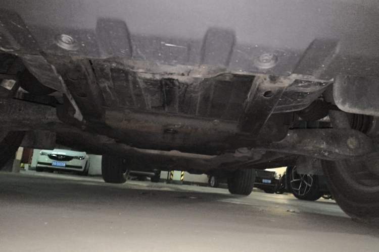 Used Land Rover Discovery 2015 3.0 SC V6 SE Chassis Front