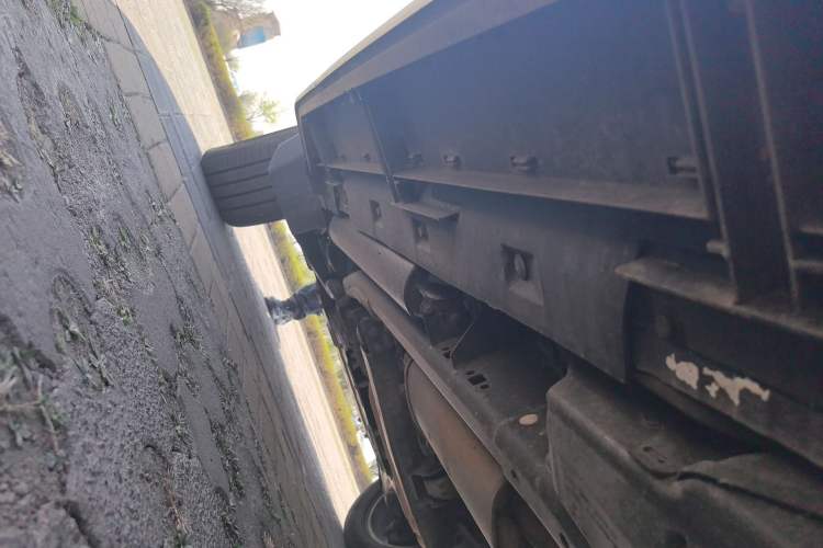 Used Land Rover Discovery  Chassis Rear Left
