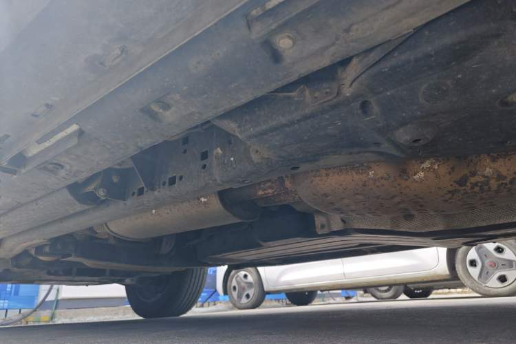 Used Land Rover Discovery  Chassis Rear Left