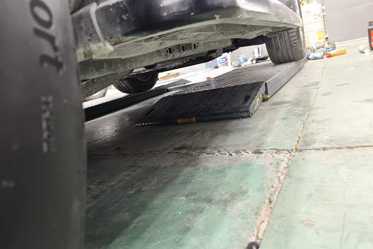 Used Land Rover Discovery 2015 3.0 SDV6 HSE Diesel Version Chassis Rear Right