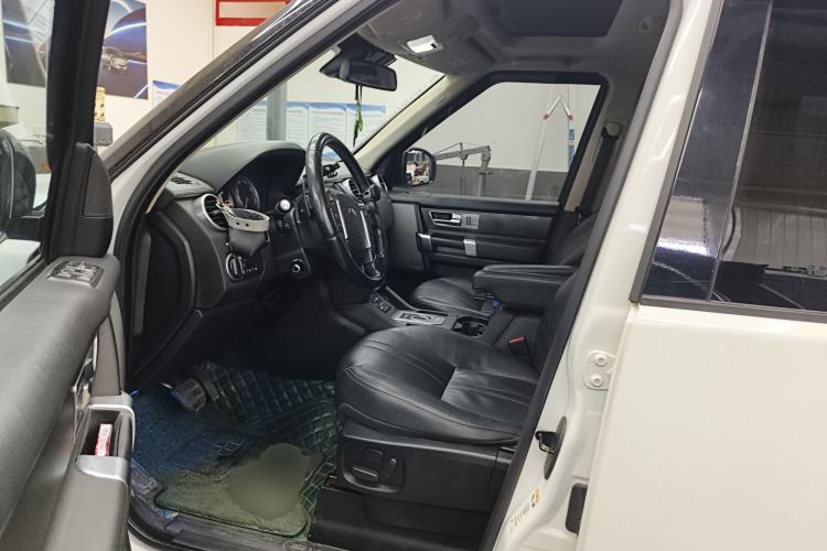 Used Land Rover Discovery 2015 3.0 SDV6 HSE Diesel Version Driver Seat