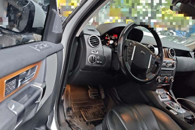 Used Land Rover Discovery 2015 3.0 SC V6 HSE Luxury Driver Seat