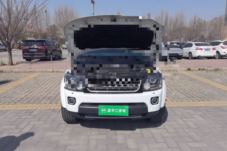 Used Land Rover Discovery  Engine Bay