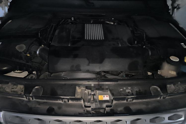 Used Land Rover Discovery 2015 3.0 SC V6 SE Engine Bay