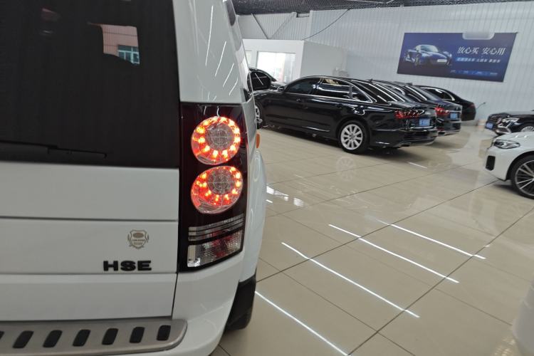 Used Land Rover Discovery 2015 3.0 SC V6 SE Exterior 3