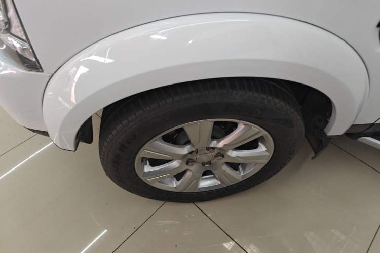 Used Land Rover Discovery 2015 3.0 SC V6 SE Exterior 4