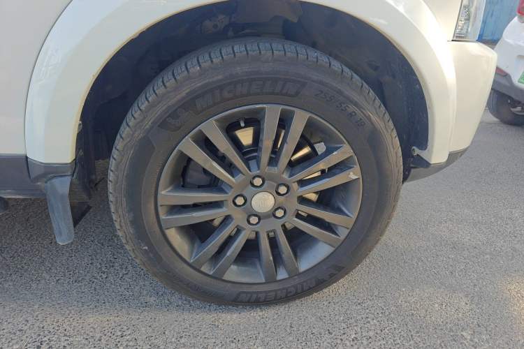 Used Land Rover Discovery 2015 3.0 SC V6 HSE Exterior 7
