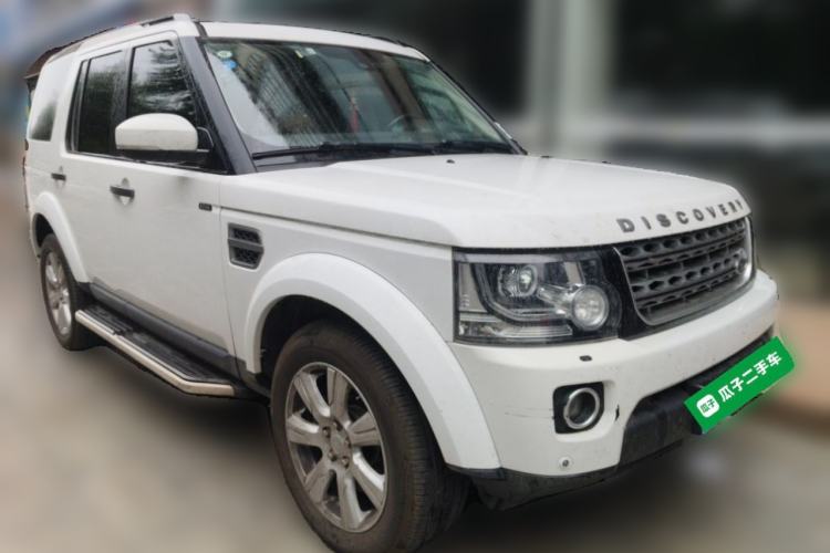 Used Land Rover Discovery 2015 3.0 SC V6 HSE Luxury Front Right 45 Deg