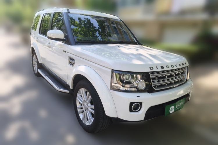 Used Land Rover Discovery 2015 3.0 SC V6 HSE Front Right 45 Deg