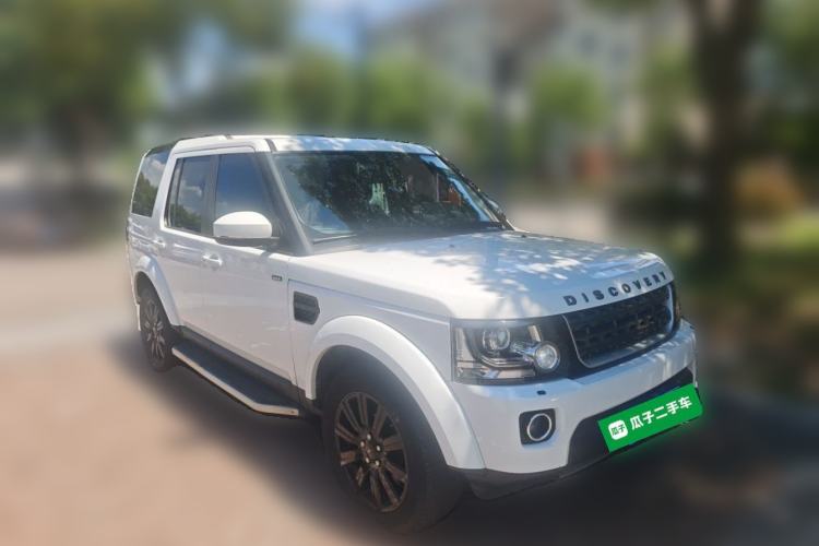 Used Land Rover Discovery 2015 3.0 SDV6 HSE Diesel Version Front Right 45 Deg