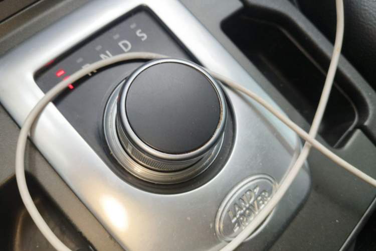 Used Land Rover Discovery 2015 3.0 SC V6 HSE Luxury Gear Lever