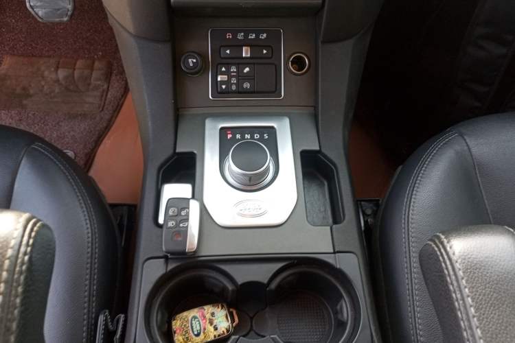 Used Land Rover Discovery 2015 3.0 SC V6 SE Gear Lever