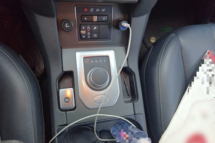 Used Land Rover Discovery 2015 3.0 SC V6 HSE Gear Lever