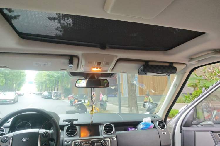 Used Land Rover Discovery 2015 3.0 SDV6 HSE Diesel Version Headliner
