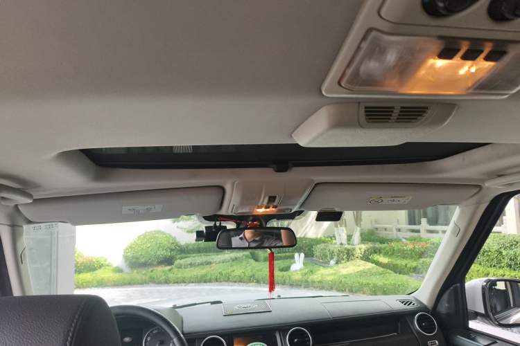 Used Land Rover Discovery 2015 3.0 SC V6 HSE Headliner