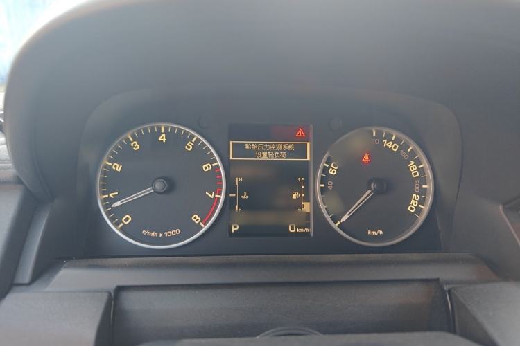 Used Land Rover Discovery 2015 3.0 SC V6 HSE Instrument Cluster