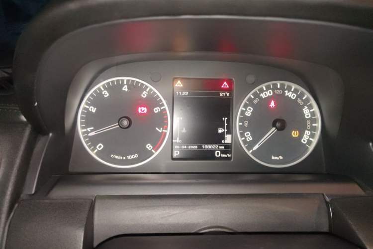 Used Land Rover Discovery 2015 3.0 SC V6 HSE Luxury Instrument Cluster