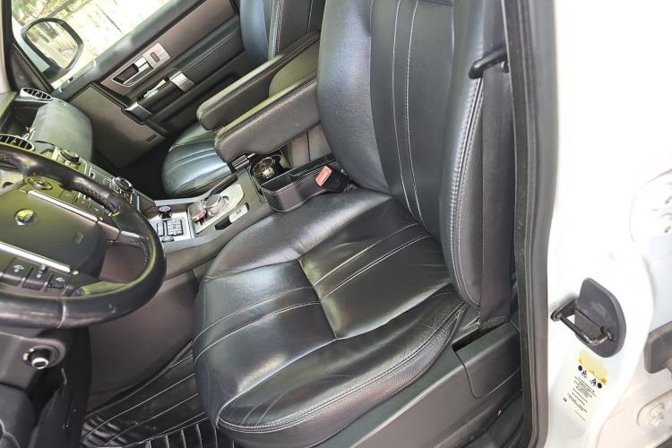 Used Land Rover Discovery 2015 3.0 SC V6 HSE Left Front Seat