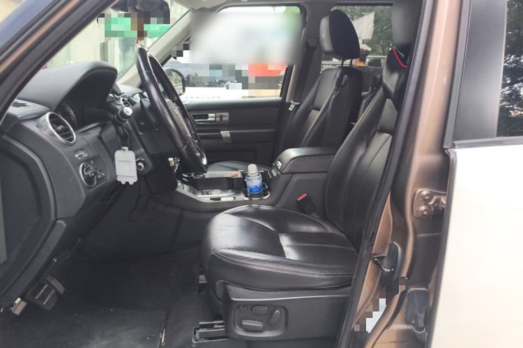 Used Land Rover Discovery 2015 3.0 SC V6 HSE Left Front Seat