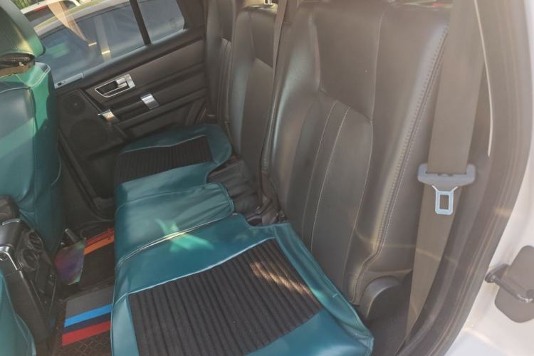 Used Land Rover Discovery 2015 3.0 SDV6 HSE Diesel Version Left Rear Seat