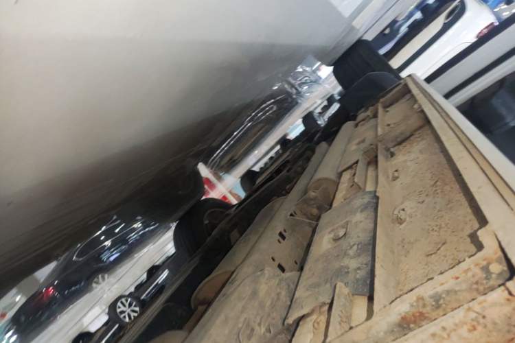 Used Land Rover Discovery 2015 3.0 SC V6 SE Left Side Sill