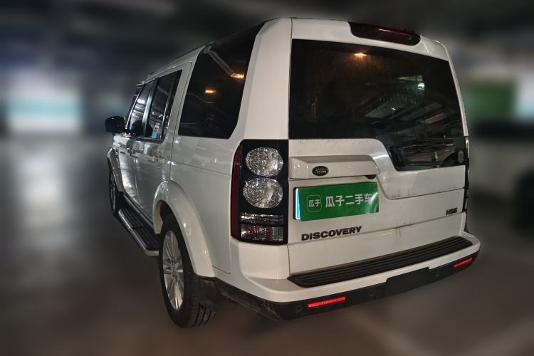 Used Land Rover Discovery 2015 3.0 SC V6 HSE Luxury Rear Left 45 Deg