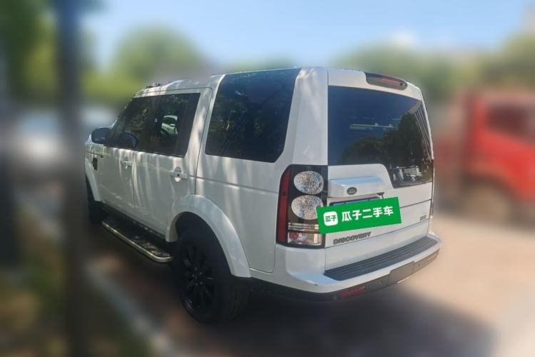 Used Land Rover Discovery 2015 3.0 SDV6 HSE Diesel Version Rear Left 45 Deg