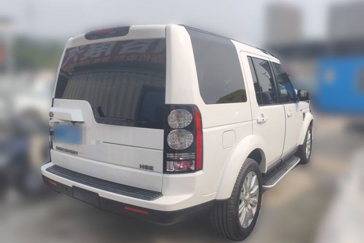 Used Land Rover Discovery 2015 3.0 SDV6 HSE Diesel Version Rear Right 45 Deg