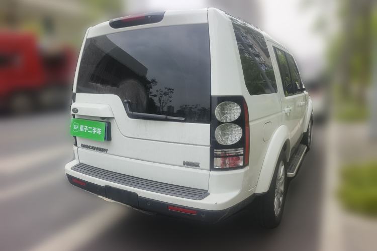 Used Land Rover Discovery 2015 3.0 SDV6 HSE Diesel Version Rear Right 45 Deg