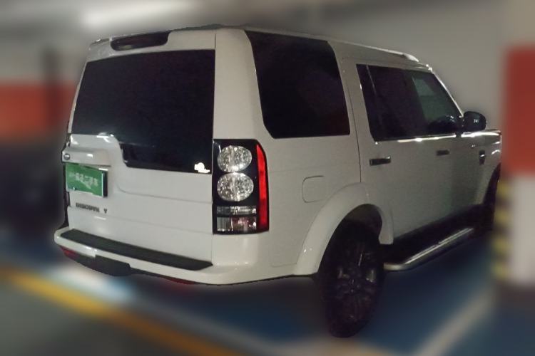 Used Land Rover Discovery 2015 3.0 SC V6 SE Rear Right 45 Deg