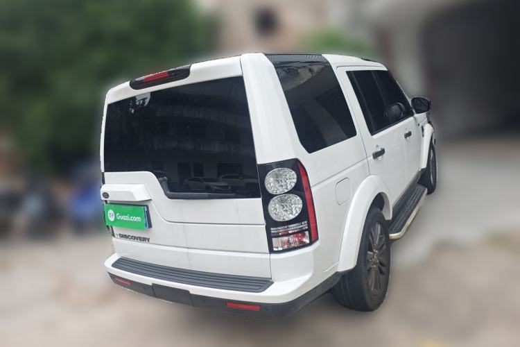 Used Land Rover Discovery 2015 3.0 SC V6 SE Rear Right 45 Deg