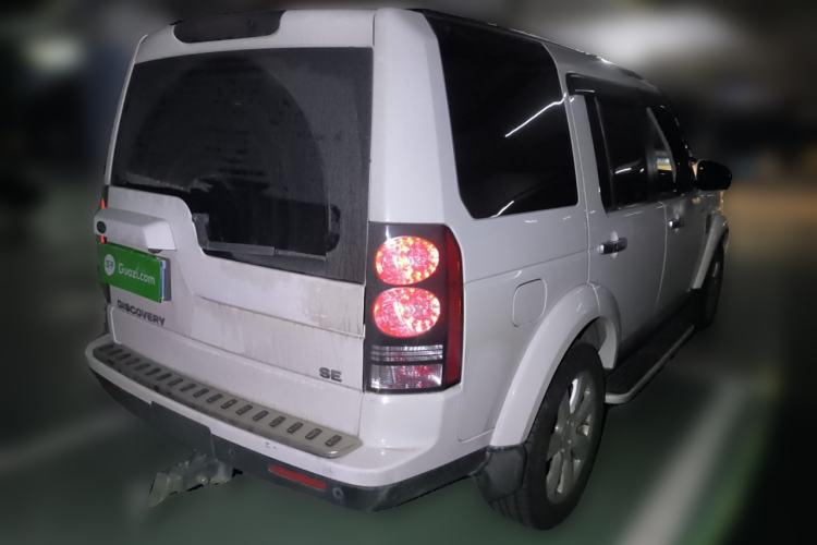 Used Land Rover Discovery 2015 3.0 SC V6 SE Rear Right 45 Deg