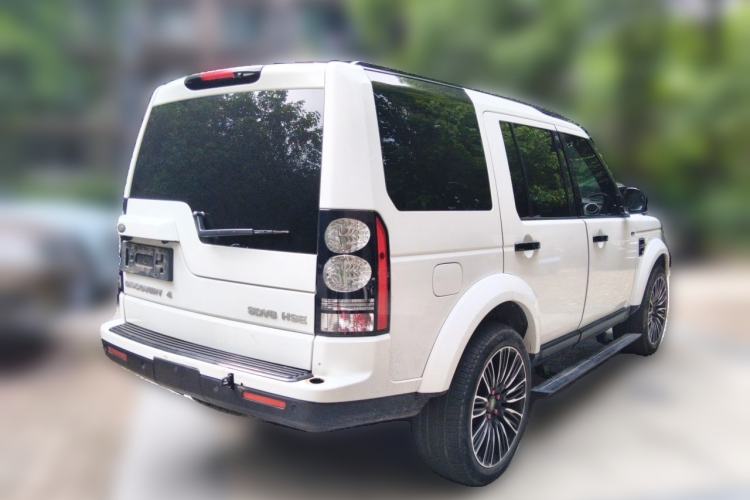 Used Land Rover Discovery 2015 3.0 SC V6 SE Rear Right 45 Deg
