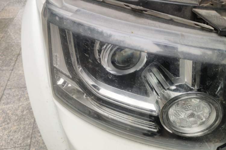 Used Land Rover Discovery 2015 3.0 SC V6 HSE Luxury Right Front Headlight