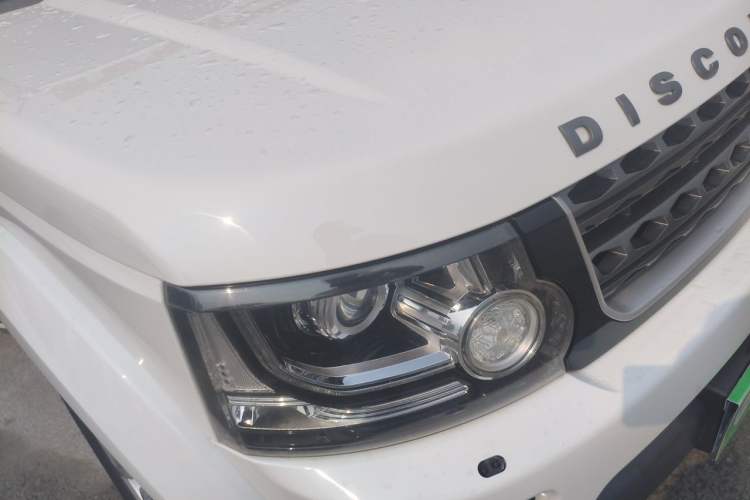 Used Land Rover Discovery 2015 3.0 SDV6 HSE Diesel Version Right Front Headlight