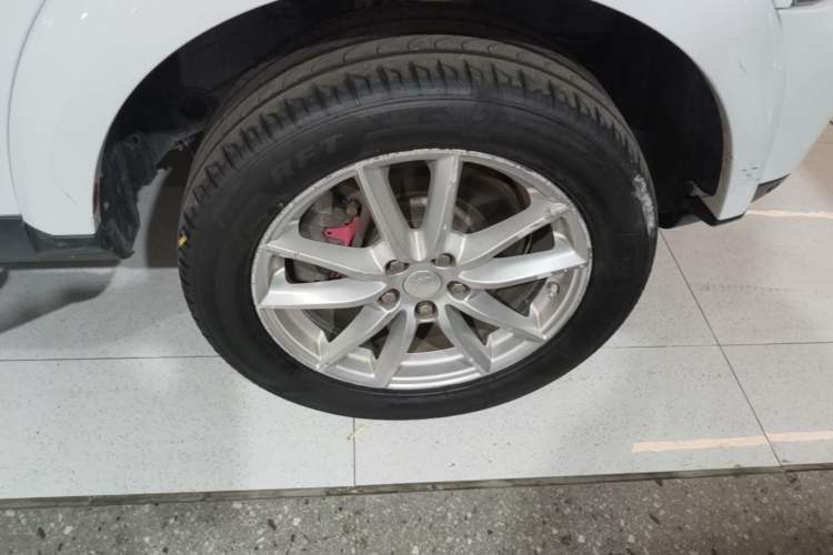 Used Land Rover Discovery 2015 3.0 SC V6 SE Right Front Wheel Hub