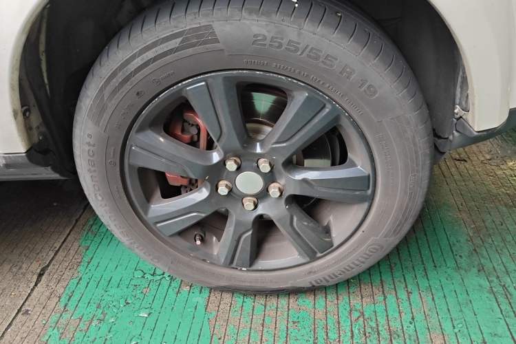 Used Land Rover Discovery 2015 3.0 SC V6 HSE Luxury Right Front Wheel Hub