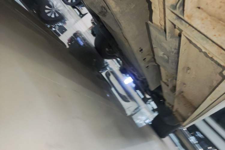 Used Land Rover Discovery 2015 3.0 SC V6 SE Right Side Sill