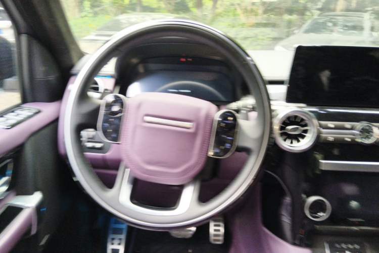 Used Land Rover Discovery 2015 3.0 SC V6 SE Steering Wheel